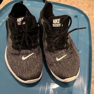 Nike women’s size 8